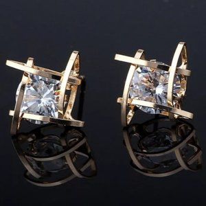 *NEW Round Solitaire Caged Diamond Stud Earrings